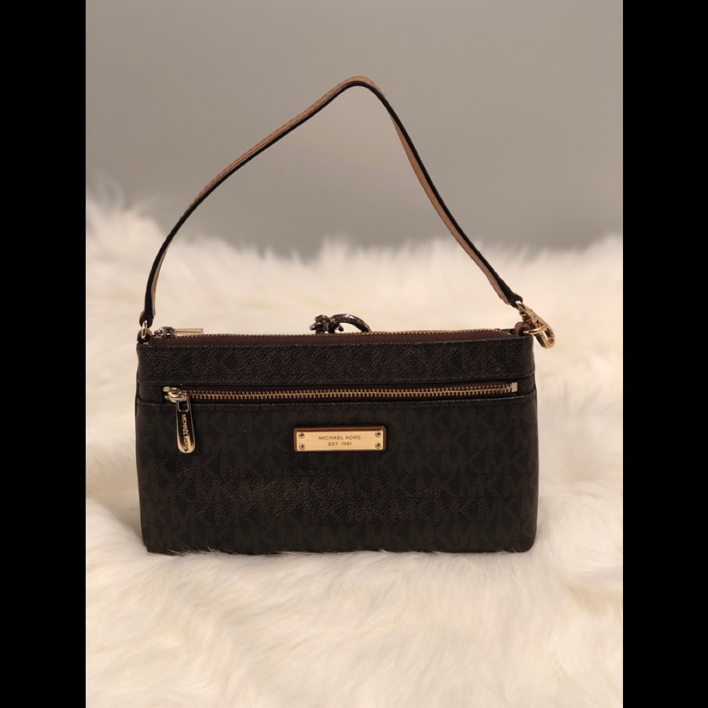 Michael Kors Jet Set Signature Wristlet